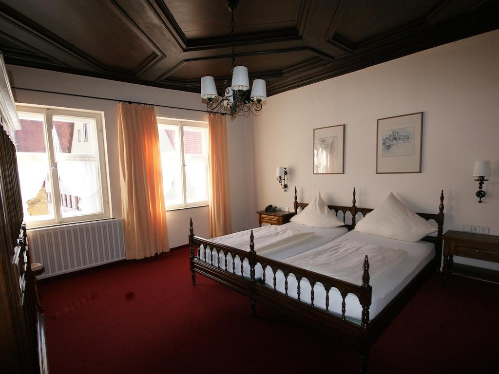 Hotel Eisenkrug Dinkelsbühl Quarto foto