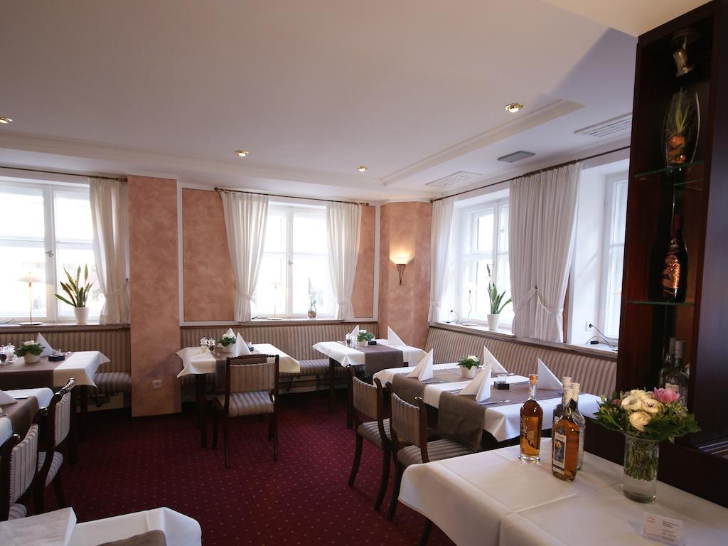 Hotel Eisenkrug Dinkelsbühl Exterior foto